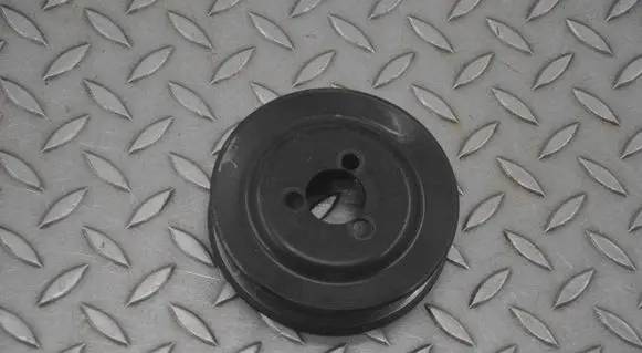 Audi A3 S3 8P Water pump pulley 03D121028B