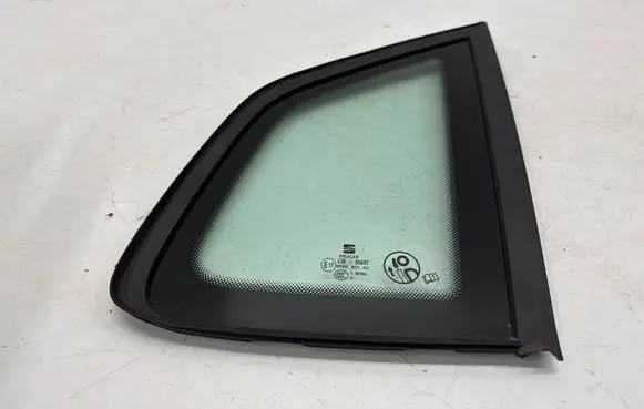 Seat Arona Rear side window 6F9845298H