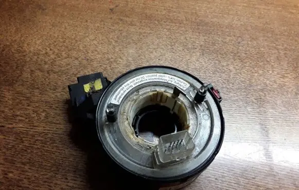 Volkswagen Golf V Airbag slip ring squib (SRS ring) 1K0959653