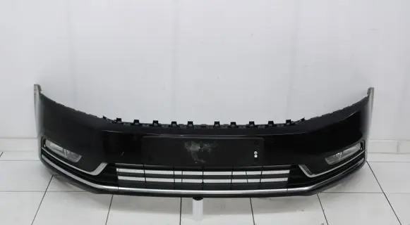 Volkswagen PASSAT B7 Front bumper 