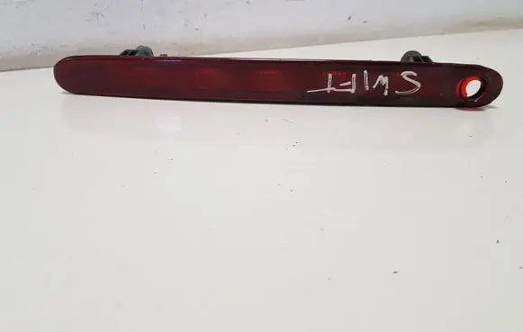 Suzuki Swift I Third/center stoplight 3581063J0