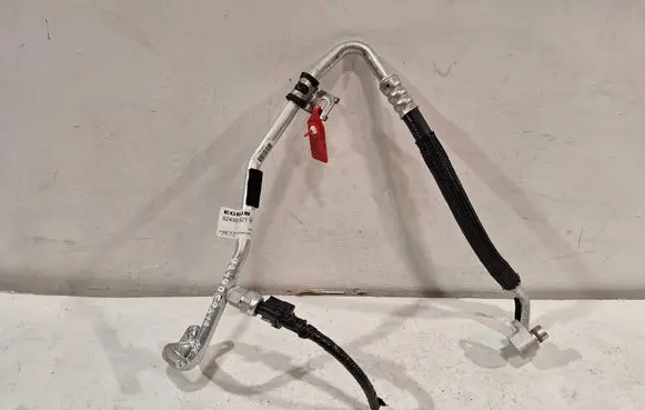 Renault Trafic III (X82) Air conditioning (A/C) pipe/hose 924905921