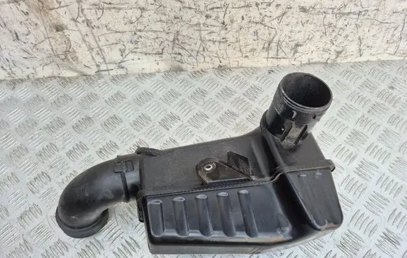 Intake resonator