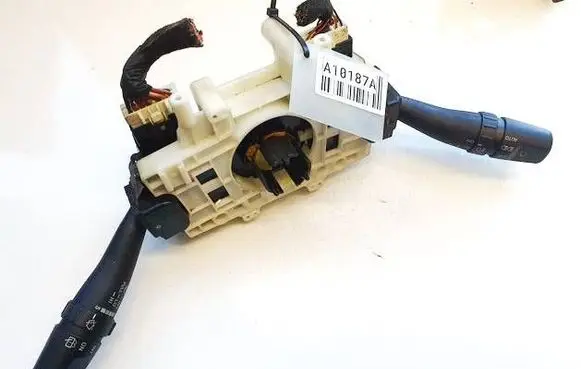 KIA Cerato Wiper turn signal indicator stalk/switch LD4813AS
