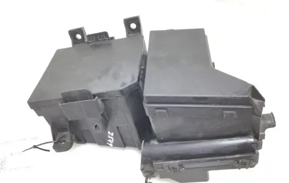 Nissan Qashqai Fuse module 24383JD00A