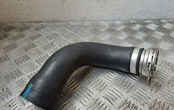 Intercooler hose/pipe