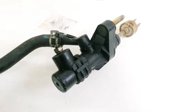 Clutch master cylinder