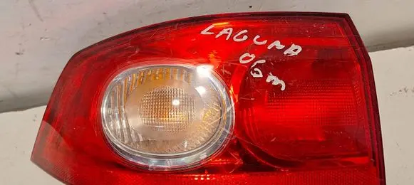 Renault Laguna II Rear/tail lights 04031 E204031