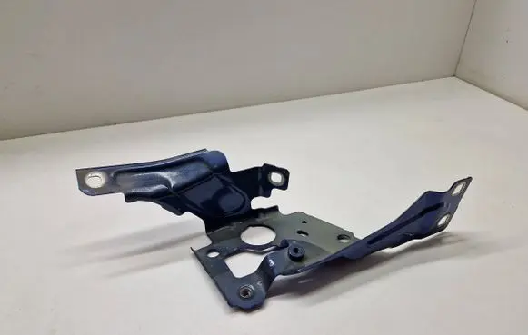 BMW i4 Fender mounting bracket 8739317