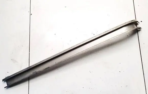 Mazda 5 Sliding door trim 