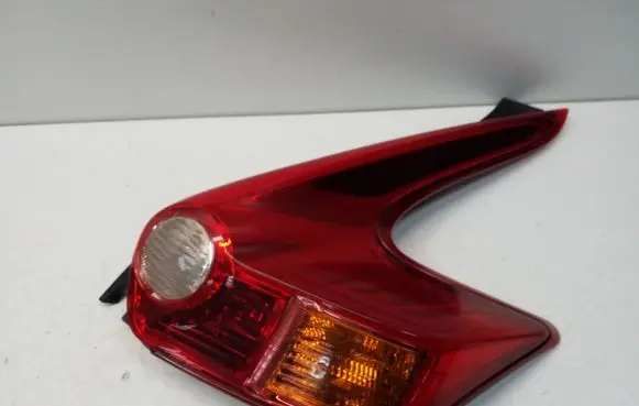 Nissan Juke I F15 Rear/tail lights