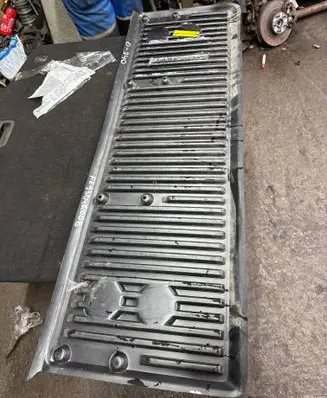 Nissan Navara D23 Tailgate trim KE9304K00B