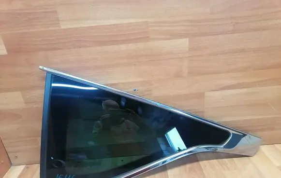 Renault Espace V (RFC) Rear side window 833072513R