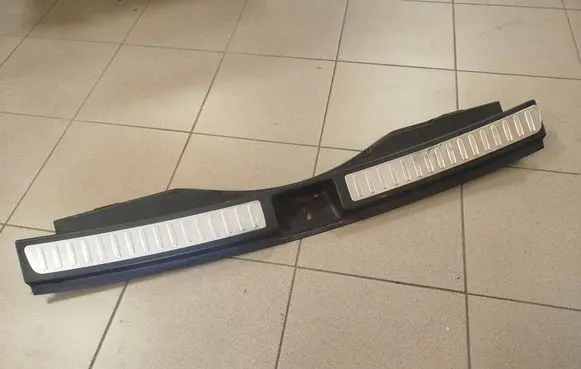 Mercedes-Benz GL X166 Trunk/boot sill cover protection A1666900341