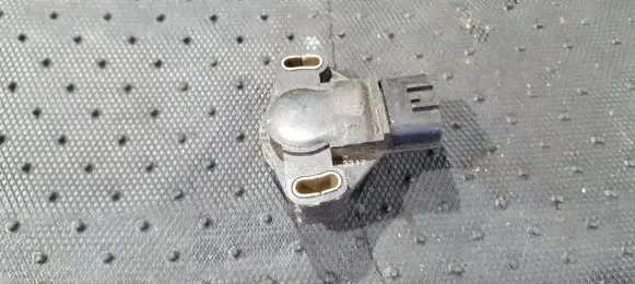 Subaru Impreza I Throttle valve position sensor 