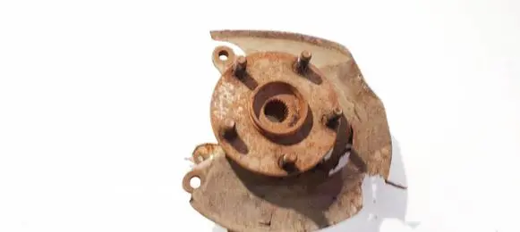 Toyota RAV 4 (XA20) Front wheel hub