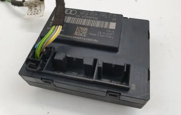Audi A6 S6 C6 4F Door control unit/module 4F0959795E