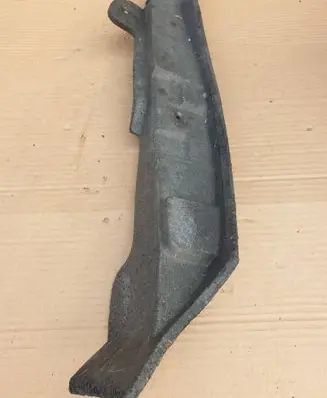 Audi A4 S4 B6 8E 8H Fender foam support/seal 4F0821111