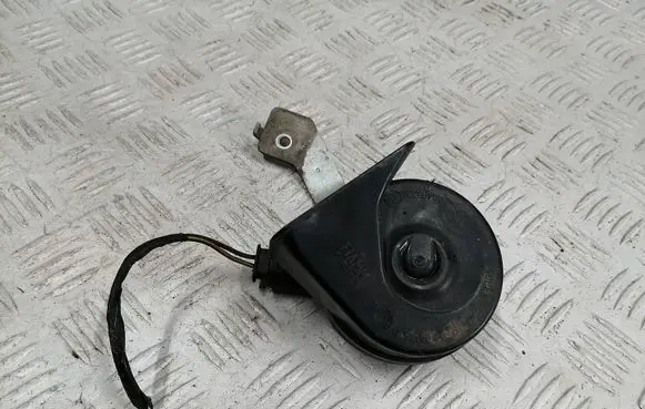 Mercedes-Benz B W246 W242 Horn signal A0065429820 ZH00716