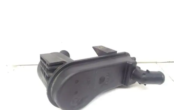 Ford Focus Breather/breather pipe/hose XS4Q6A785AB