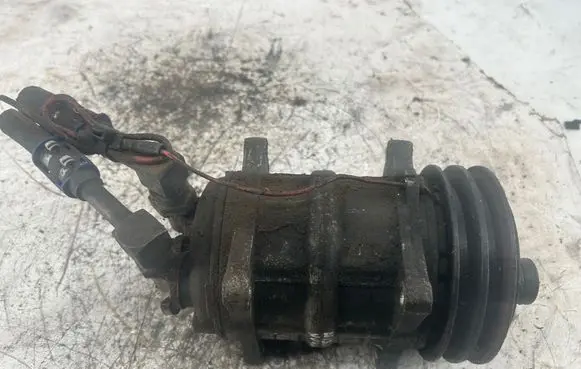 Nissan NV400 Air conditioning (A/C) compressor (pump) 03910182
