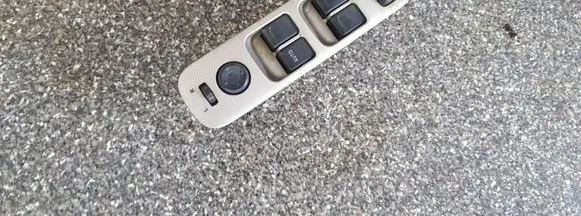 Suzuki Liana Electric window control switch