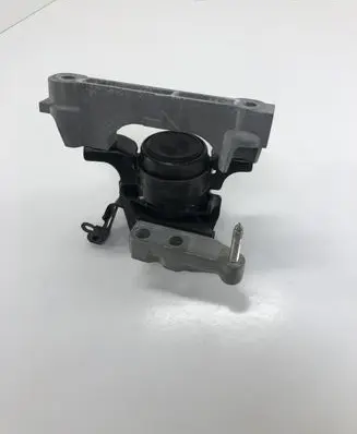 Toyota RAV 4 (XA40) Engine mount bracket