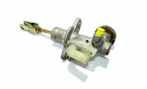 Nissan X-Trail T30 Clutch slave cylinder 
