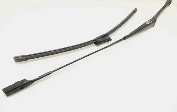 Audi A4 S4 B8 8K Front wiper blade arm 8K1955408A
