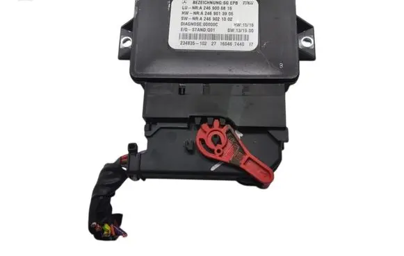 Infiniti Q30 Hand brake control module A2469006816