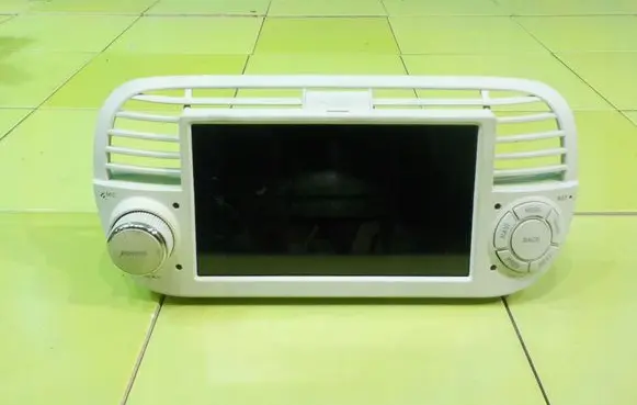 Fiat 500 Radio/CD/DVD/GPS head unit XP215