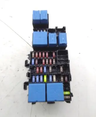 Renault Clio IV Fuse module
