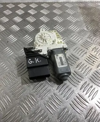 Volkswagen Golf VI Rear door window regulator motor 3C0959704B