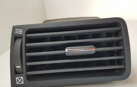 Toyota Corolla E120 E130 Dashboard side air vent grill/cover trim 8221