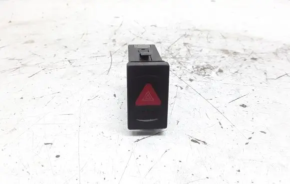 Volkswagen PASSAT B5 Hazard light switch 3B0953235D