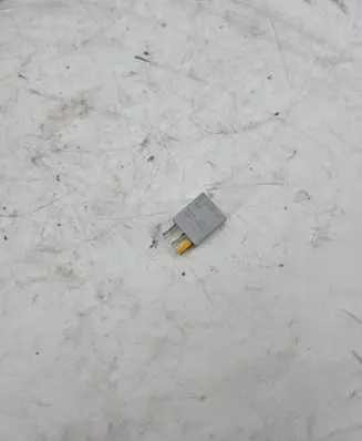 Toyota Avensis T250 Other relay 0332011001