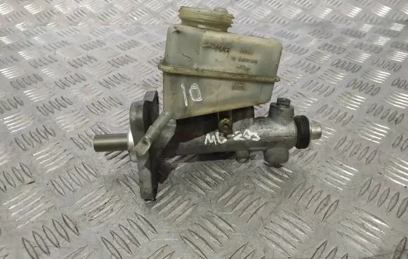 Mercedes-Benz C W203 Master brake cylinder A2034300002 03350884551
