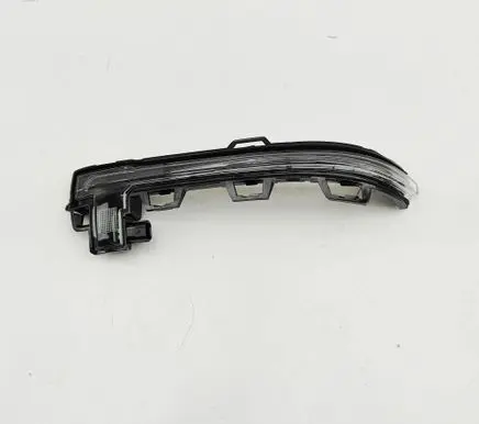 BMW X7 G07 Mirror indicator light 51167468244 7468244