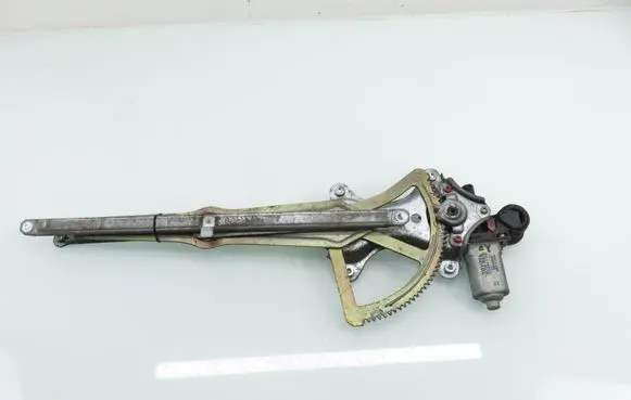 Toyota Avensis T220 Front door window regulator with motor 0620401160 8572042070