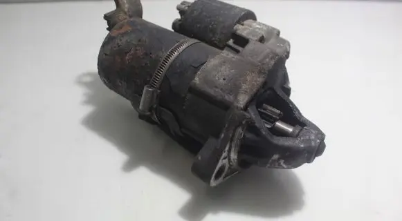 Volkswagen PASSAT B5 Starter motor 1005821933