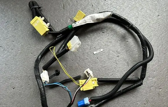 Nissan Patrol Y61 Seat wiring loom 87019VB300