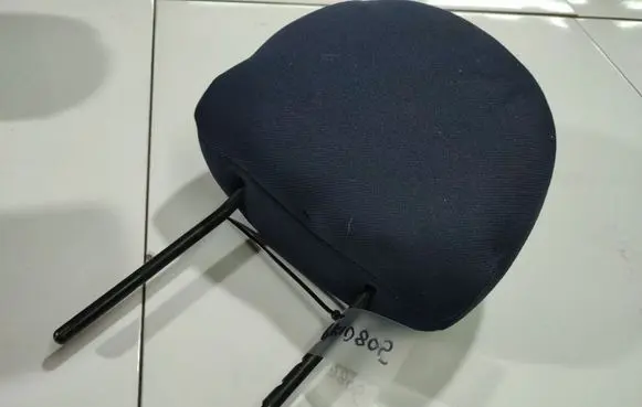 Peugeot 206 Front seat headrest 