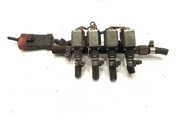 Skoda Octavia Mk1 (1U) LP gas injector 67R-014303