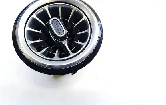 Mercedes-Benz EQB Dash center air vent grill a24783068039051 t200983100