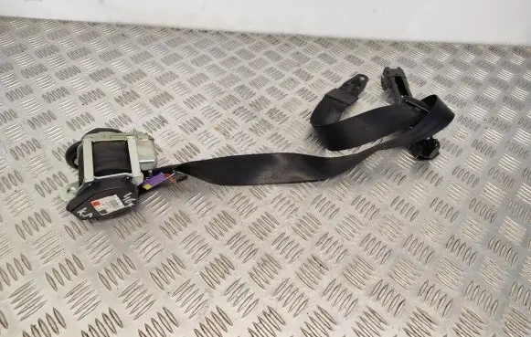 Audi Q7 4L Front seatbelt 606727200