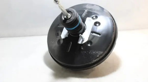 Skoda Fabia Mk4 (6VA) Brake booster