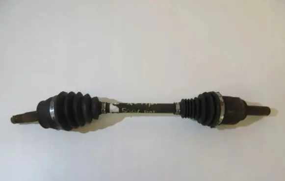 Fiat 500L Front driveshaft