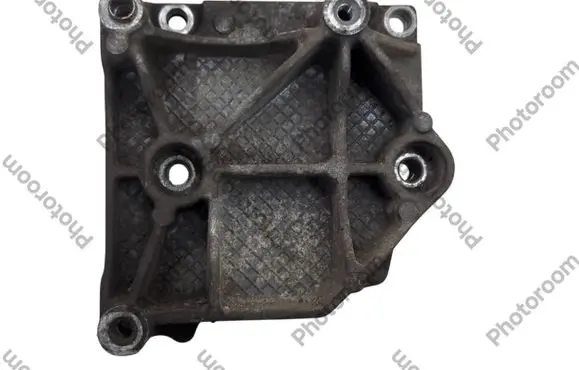 Peugeot 307 A/C compressor mount bracket 9657137480
