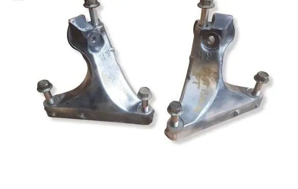 Subaru Outback Gearbox mounting bracket 30450AA031 30450AA021 30450AA020