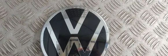 Volkswagen Amarok II Manufacturer badge logo/emblem N1XBE42550AC